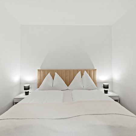 Stilvolles Zuhause Mit Terrasse Apartment Bruck an der Mur Bagian luar foto