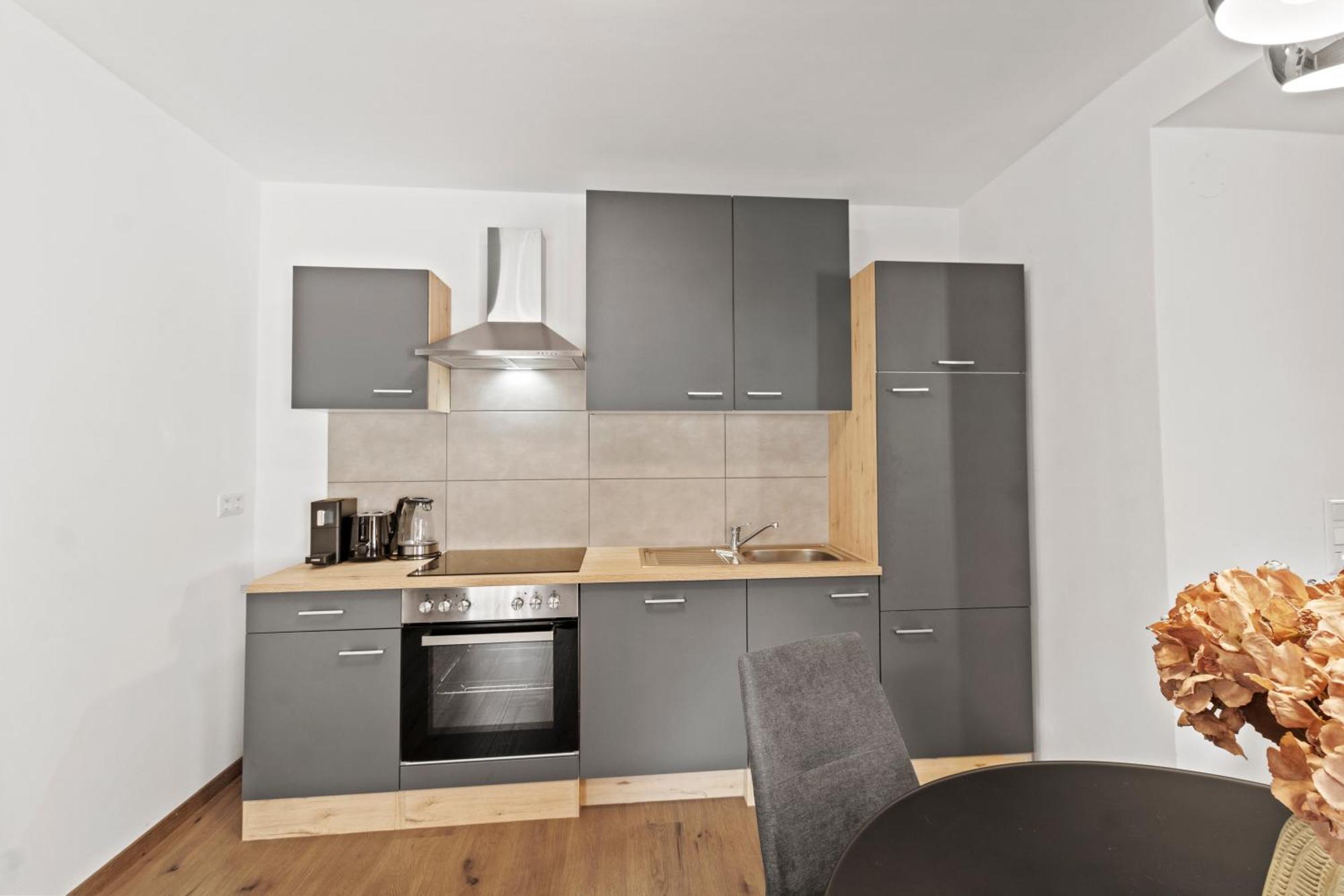 Stilvolles Zuhause Mit Terrasse Apartment Bruck an der Mur Bagian luar foto